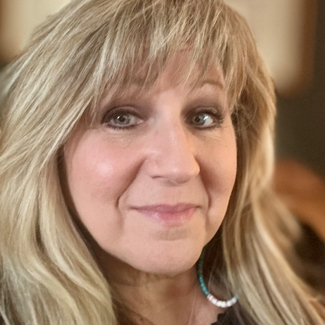 Portrait of Bobbi Abplanalp